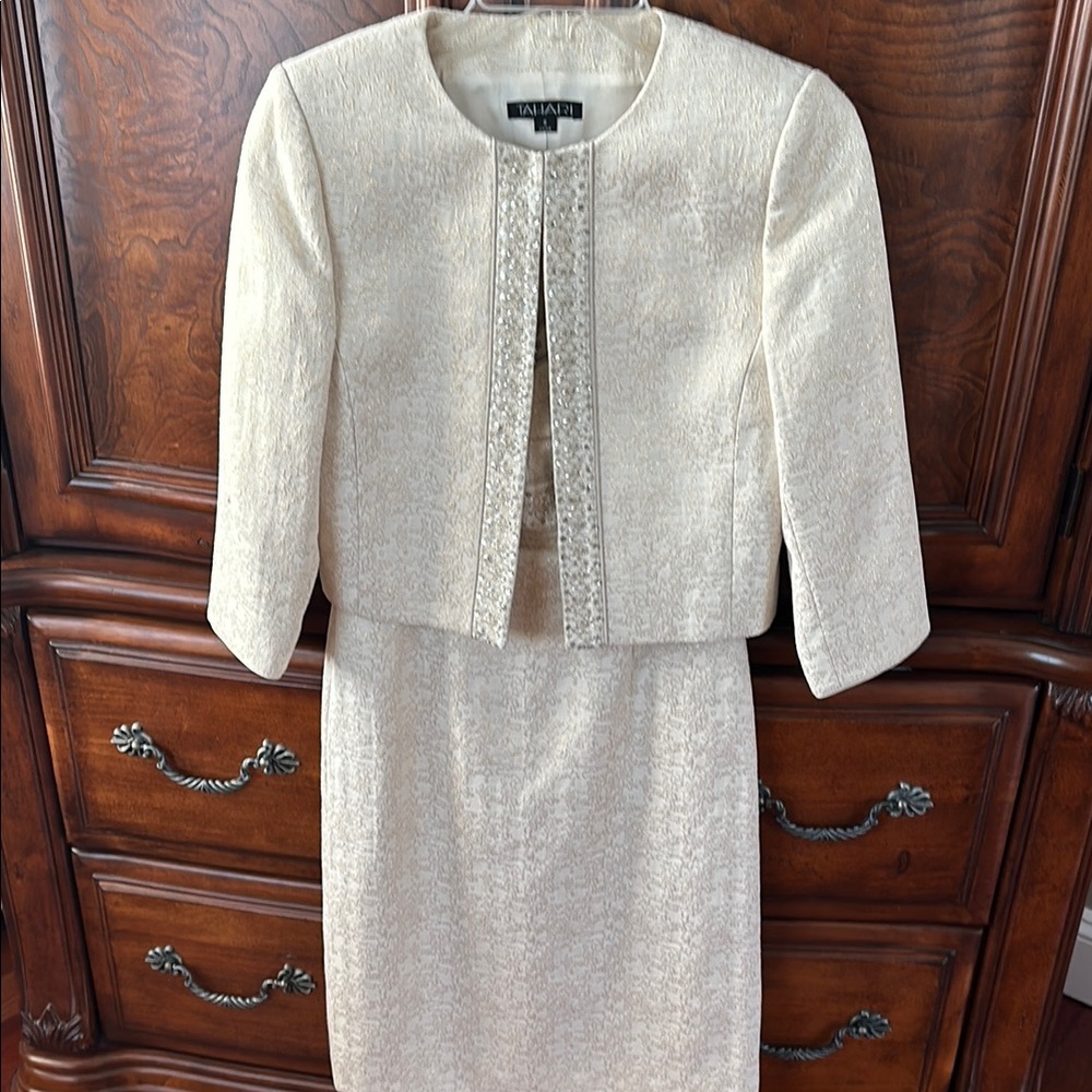 Adrianna Papell Cream Dress Suit